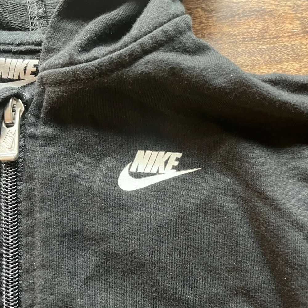 Nike across do size